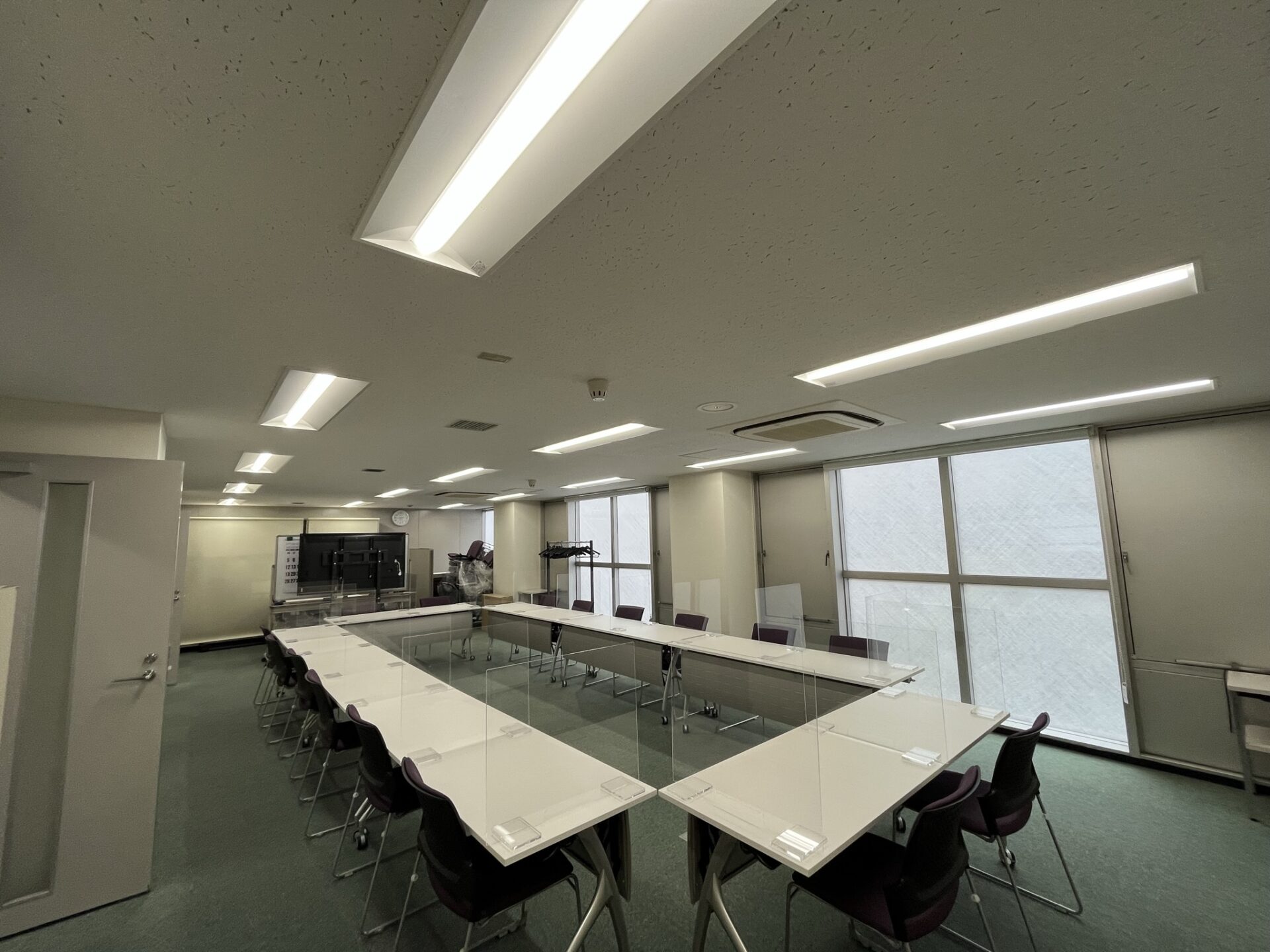 東京　事務所　照明器具交換　LED照明